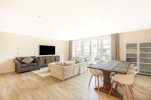 2 bedroom flat for sale, Almansa Way, Lymington, Hampshire, SO41