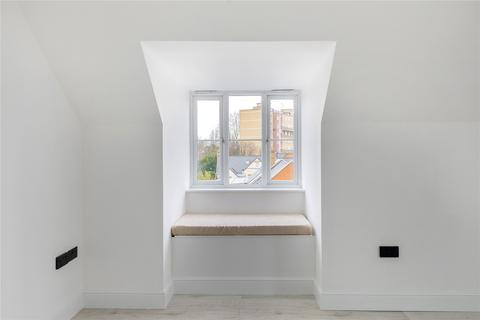 2 bedroom flat for sale, Floyer Close, Richmond, TW10