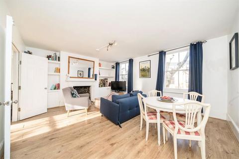 3 bedroom flat for sale, Grosvenor Terrace, London SE5