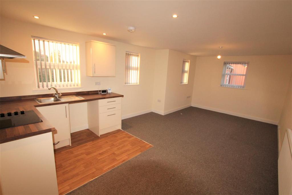 Lounge/Kitchen