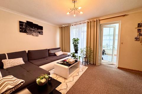 2 bedroom semi-detached house for sale, Vincent Close, Newmarket