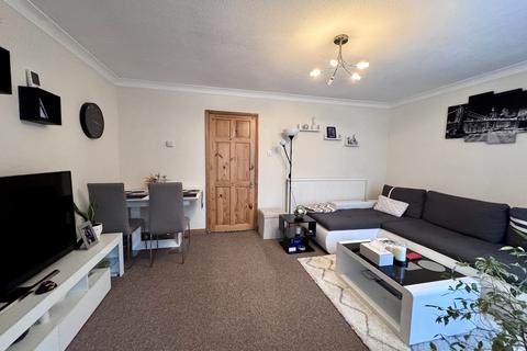 2 bedroom semi-detached house for sale, Vincent Close, Newmarket
