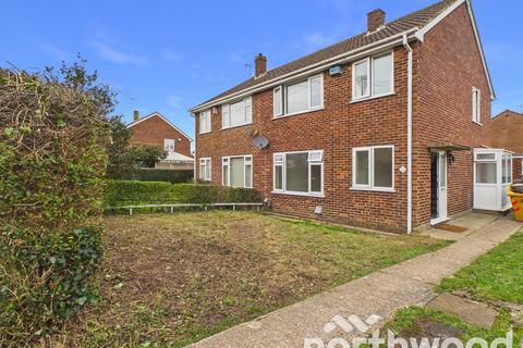 3 bedroom semi-detached house to rent - Cade Road, Ashford, Ashford, TN23