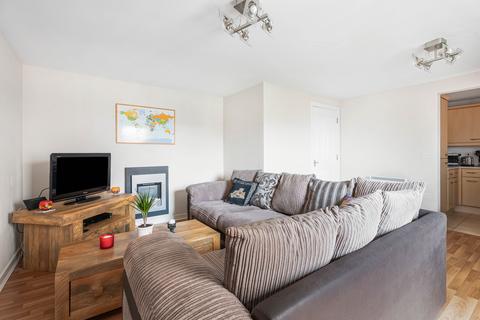 2 bedroom flat for sale, Merrifield Court, Welwyn Garden City, Hertfordshire, AL7