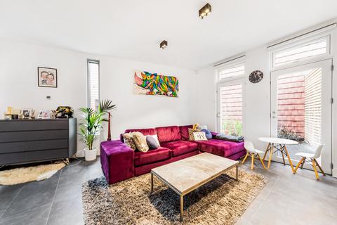undefined, Kaolin Court London SE23