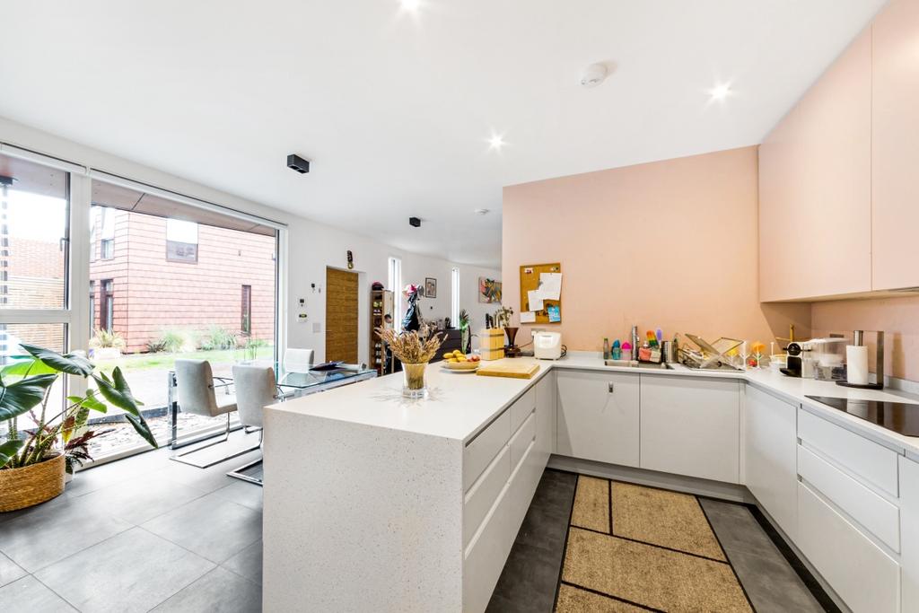 T-Beadwell Rd-SE23...