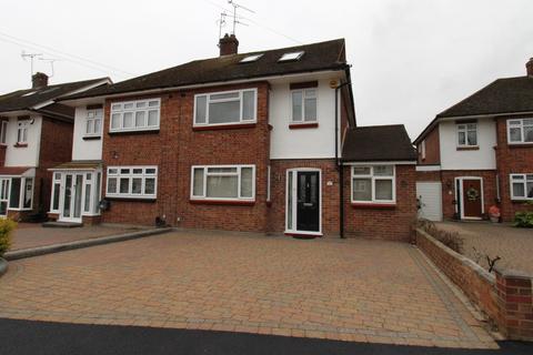 4 bedroom semi-detached house for sale, Peterborough Avenue, Upminster RM14