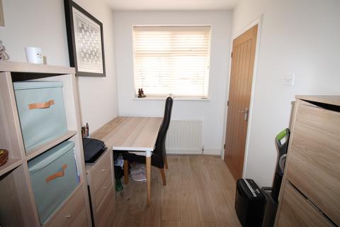 4 bedroom semi-detached house for sale, Peterborough Avenue, Upminster RM14