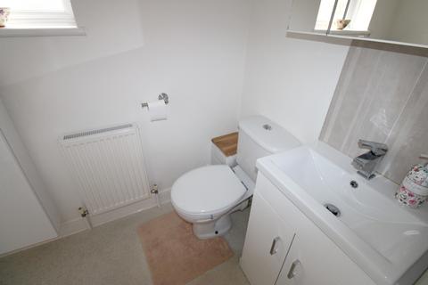 4 bedroom semi-detached house for sale, Peterborough Avenue, Upminster RM14