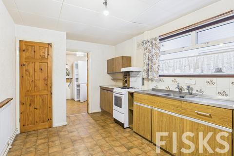 3 bedroom semi-detached house for sale, Maple Way, Canvey Island, SS8
