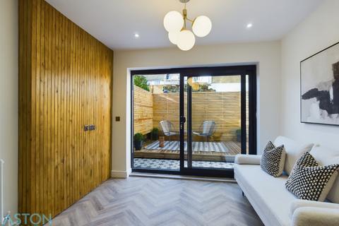 2 bedroom flat for sale, 23 Brooker Street, East Sussex BN3