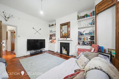 3 bedroom ground floor flat to rent, Evering Road, London, N16