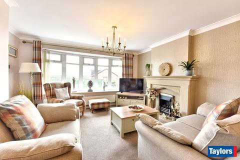 3 bedroom detached bungalow for sale, Hewell Close, Kingswinford DY6