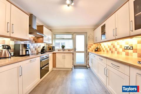 3 bedroom detached bungalow for sale, Hewell Close, Kingswinford DY6