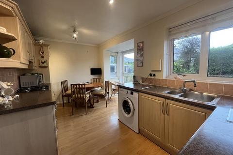 3 bedroom semi-detached house for sale, Thirlmere Avenue, Bradford BD12
