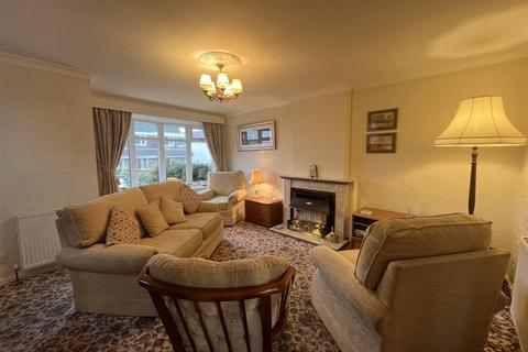 undefined, Thirlmere Avenue, Bradford BD12