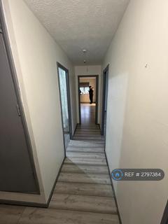 2 bedroom flat to rent, Scotland Green Road, Enfield, EN3