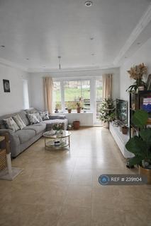 4 bedroom detached house to rent, East Hill, Wembley, HA9
