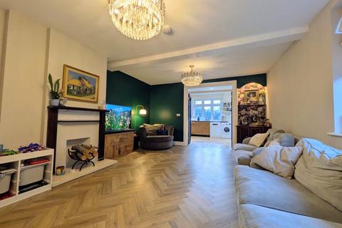undefined, Recreation Avenue, Romford, RM3