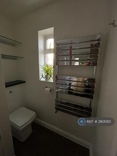 4 bedroom semi-detached house to rent, Heath Road, Crayford, DA1