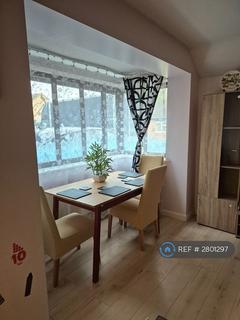 3 bedroom semi-detached house to rent, Osmund Drive, Northampton, NN3