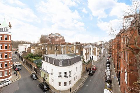 3 bedroom flat for sale, Draycott Place, London SW3