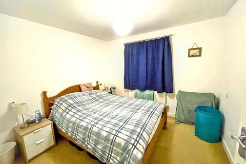 1 bedroom flat to rent, Tasker Square, Cardiff,