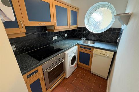 undefined, Walsingham Close, Hatfield
