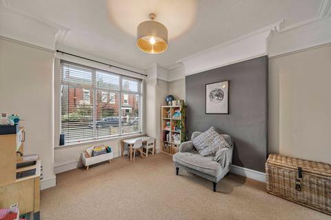 4 bedroom semi-detached house for sale, Urban Road, Sale