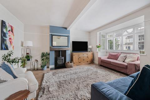 3 bedroom semi-detached house for sale, Lodge Close, Fetcham