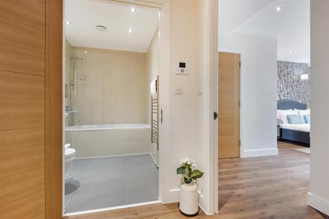 1 bedroom apartment to rent, 80 Back Church Lane, Twyne House Apartments, London