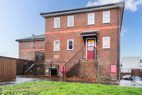 undefined, Raven Square, Alton, Hampshire, GU34