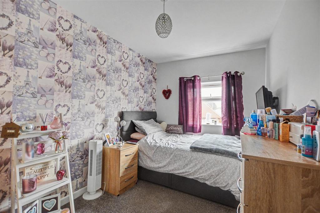 Bedroom 2 1.jpeg