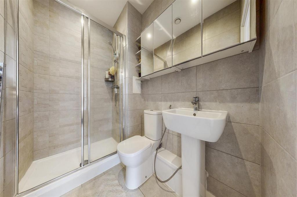 Flat 97, Chesterton House - p8rye0 Wm QNBm4 G06 S0wk.j