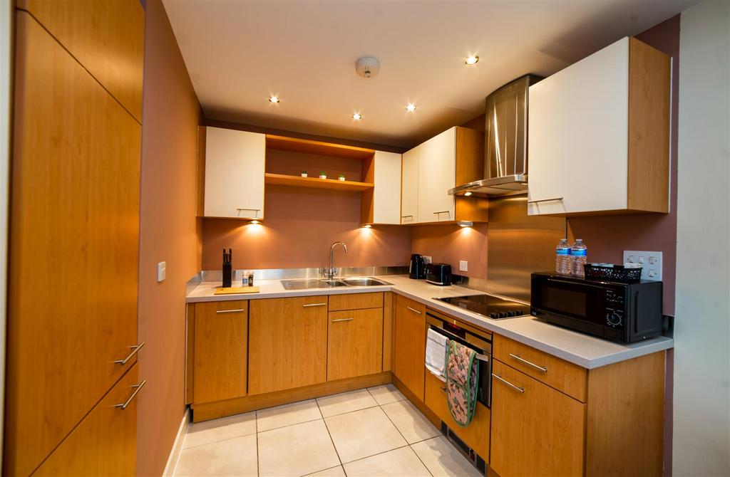 Kitchen area.jpg
