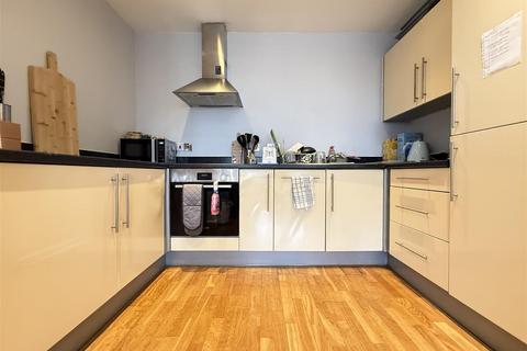 2 bedroom flat for sale, Millennium Point, 254 The Quays, Salford Quays