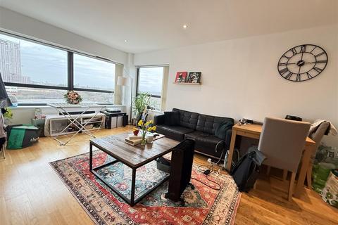 2 bedroom flat for sale, Millennium Point, 254 The Quays, Salford Quays