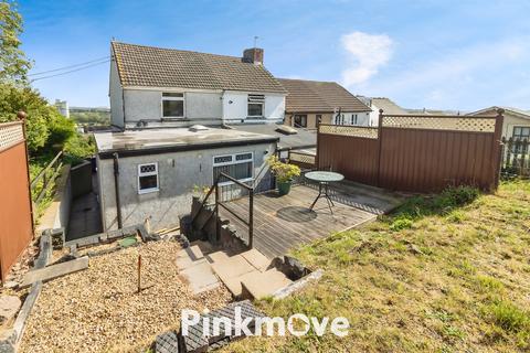 3 bedroom end of terrace house for sale, St. Dials Road, Cwmbran NP44