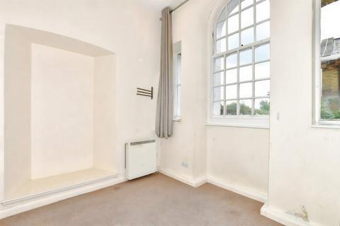 2 bedroom apartment to rent, Park West Southdowns Park RH16