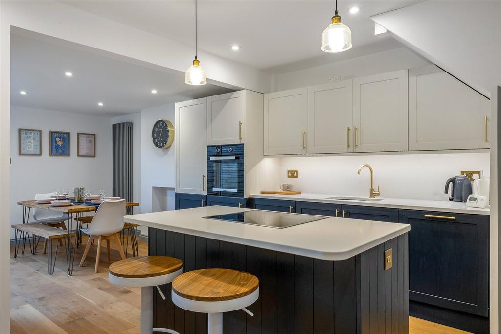 Kitchen/Dining