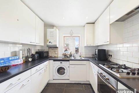 3 bedroom apartment for sale, Basingstoke Road, Berkshire RG2