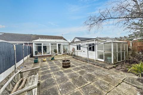 2 bedroom semi-detached bungalow for sale, Kinmel Way, Towyn, Conwy, LL22 9NE