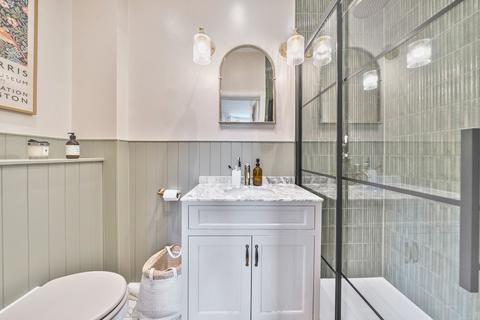 3 bedroom flat for sale, Ferrers Road, Streatham, London, SW16