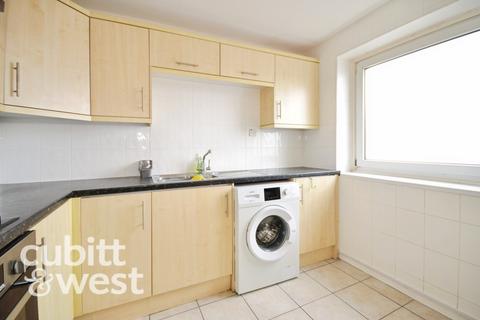 2 bedroom apartment to rent, AVAILABLE WITH NO DEPOSIT Trinity Green Gosport PO12
