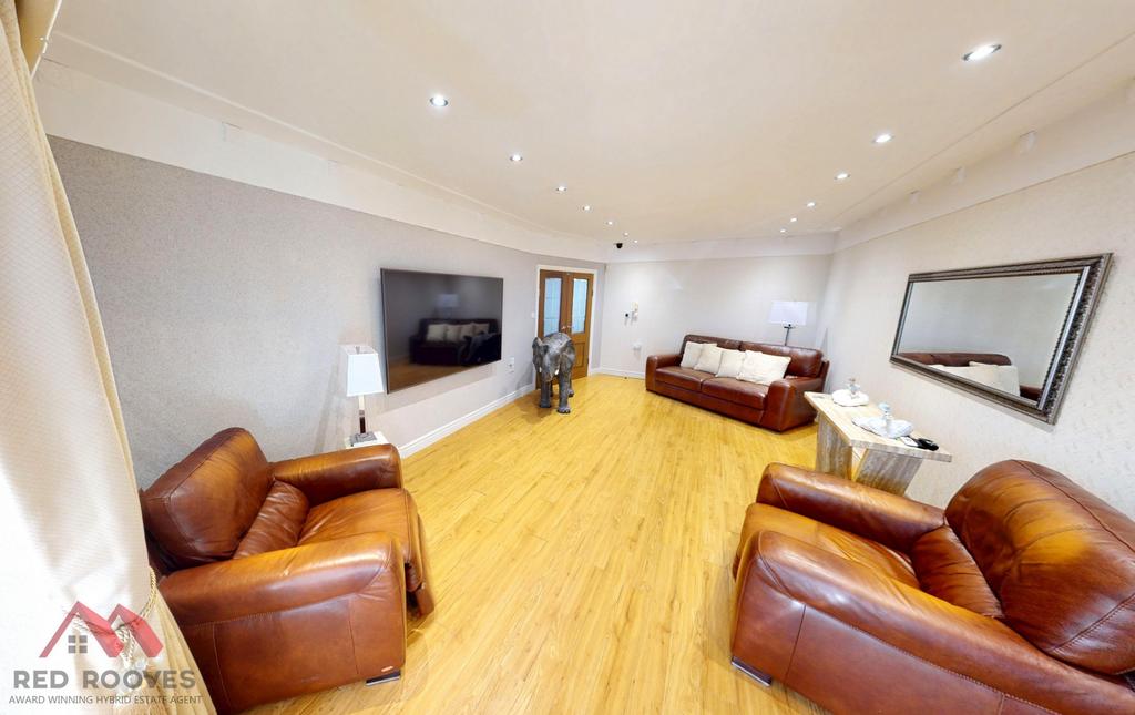 Rear Lounge