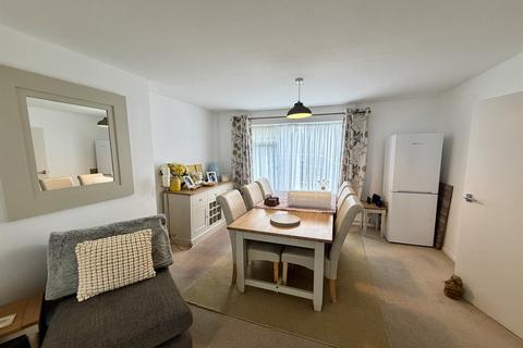 3 bedroom detached house to rent, Riverside, Storrington, Pulborough, RH20