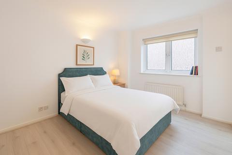 2 bedroom flat for sale, William Morris Way, Fulham, London, SW6