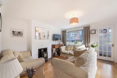 3 bedroom semi-detached house for sale, Darwin Drive, Tonbridge, TN10