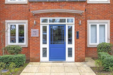 2 bedroom apartment for sale, Amersham Road, High Wycombe HP13