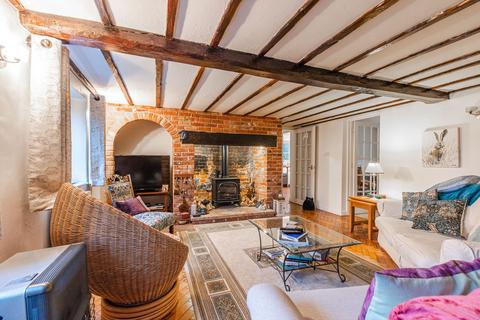 undefined, Idyllic Rural Living in Felbrigg